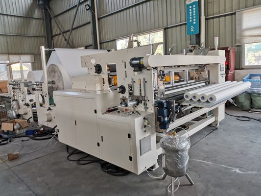 Máquina de enrolar papel higiénico automático de alta eficiência a preços competitivos